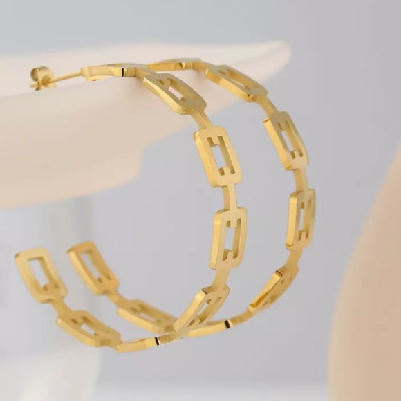 💛18K gold plated chain stud earrings - Picture 2 of 8
